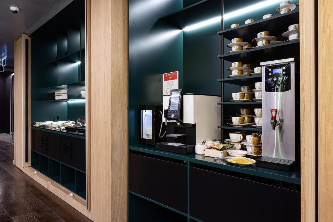 Novotel Living Almaty Jetisu ภายนอก รูปภาพ