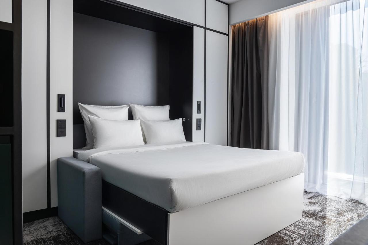 Novotel Living Almaty Jetisu ภายนอก รูปภาพ