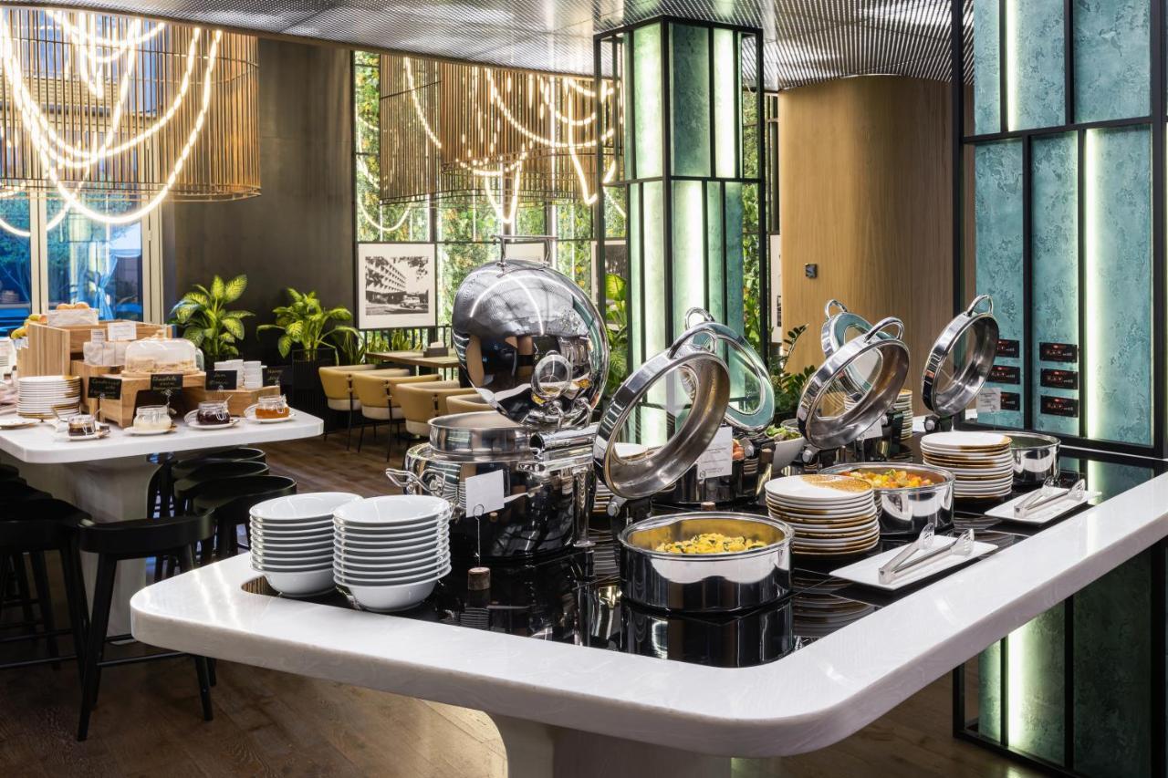 Novotel Living Almaty Jetisu ภายนอก รูปภาพ