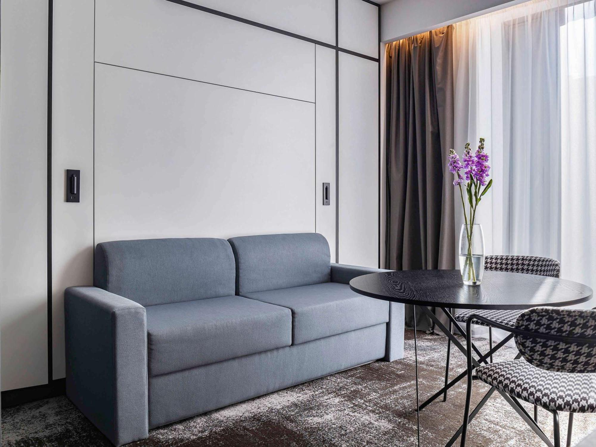 Novotel Living Almaty Jetisu ภายนอก รูปภาพ