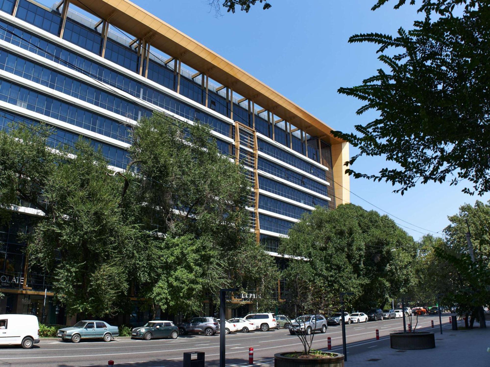 Novotel Living Almaty Jetisu ภายนอก รูปภาพ